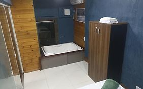 Suite Com Hidro No Centro